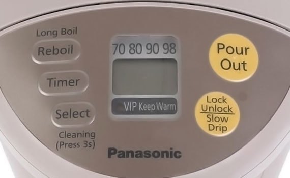 Bình thủy điện Panasonic NC-BG3000CSY có bảng điều khiển điện tử