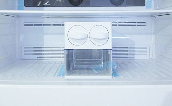 Mua tủ lạnh ở đâu tốt? Tủ lạnh Hitachi R-V720PG1X 600 lít