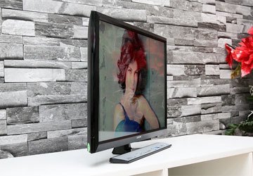 Tivi LED Samsung UA24J4100 với thiết kế sang trọng, tinh tế