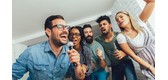 Bí Quyết Chọn Dàn Karaoke Gia Đình Để Khoe Giọng Ca Vào Dịp Tết
