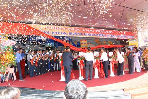 Ch&iacute;nh thức khai trương Nguyễn Kim Cần Thơ