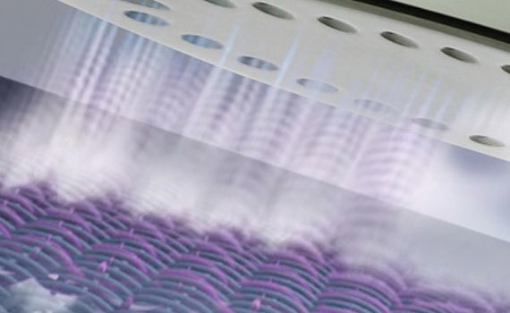 Bàn ủi Electrolux ESI4005 mặt đế chống dính tốt