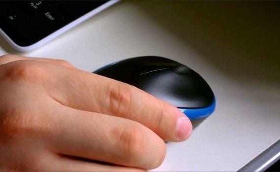 Chuột kh&ocirc;ng d&acirc;y Logitech M185 cầm chắc tay, kh&ocirc;ng trơn tuột