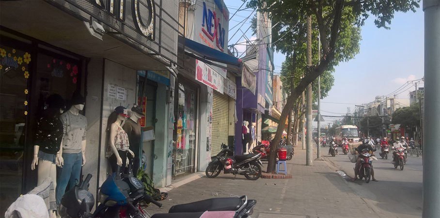 Điện thoại Microsoft Lumia 550 với camera sau 5.0 MP