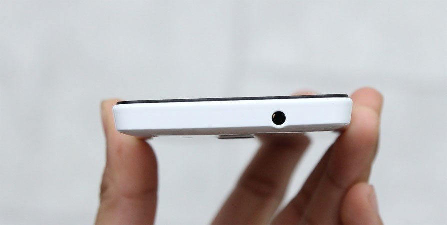 Điện thoại Microsoft Lumia 550 bộ nhớ trong 8 GB