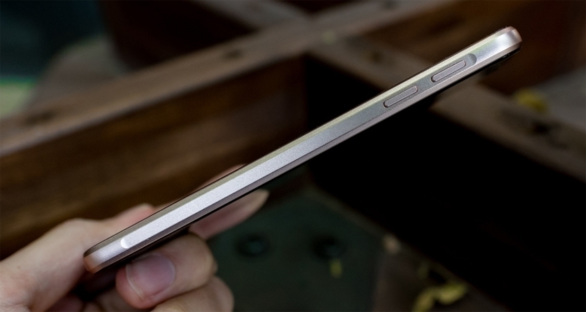 Điện thoại Samsung Galaxy A3 2016 với cấu h&igrave;nh mạnh mẽ