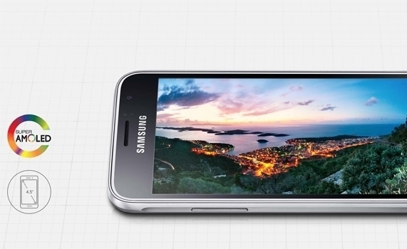 Điện thoại Samsung Galaxy J1 trang bị màn hình Super AMOLED 4.5 inches