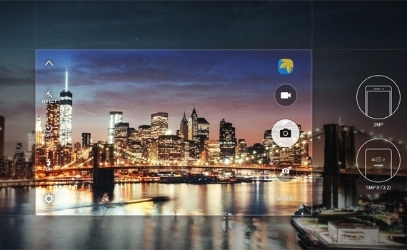 Điện thoại Samsung Galaxy J1 với camera chất lượng cao