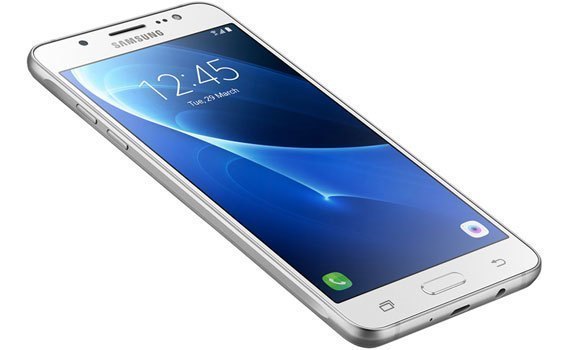 Điện thoại Samsung Galaxy J5 2016 hiện đại sang trọng