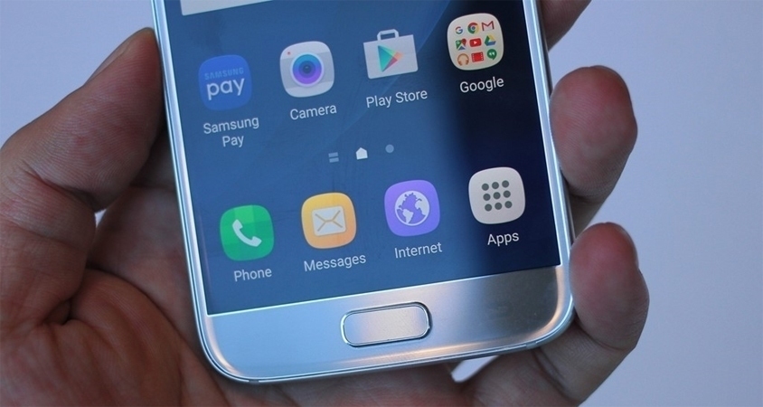 Điện thoại Samsung Galaxy S7 trang bị bảm biến v&acirc;n tay