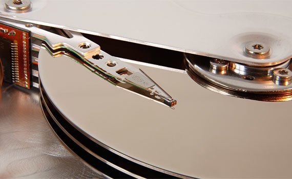 Máy tính xách tay Asus E402SA trang bị ổ đĩa cứng 500 GB