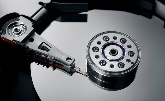 M&aacute;y t&iacute;nh x&aacute;ch tay Acer E5-573 trang bị ổ đĩa cứng 500 GB