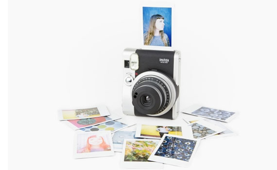 Ảnh lấy ngay trong vài phút nhờ Máy chụp ảnh lấy liền Fuji Instax Mini 90 Neo