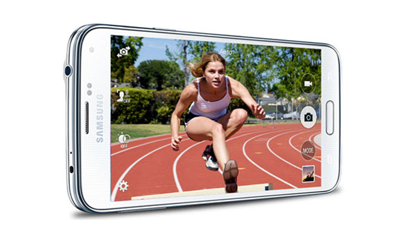 Điện thoại Samsung SM-G900H tự động lấy n&eacute;t nhanh, lưu giữ khoảnh khắc