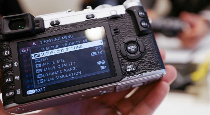 Máy ảnh Fujifilm X-E2S trang bị màn hình 3.0 inches