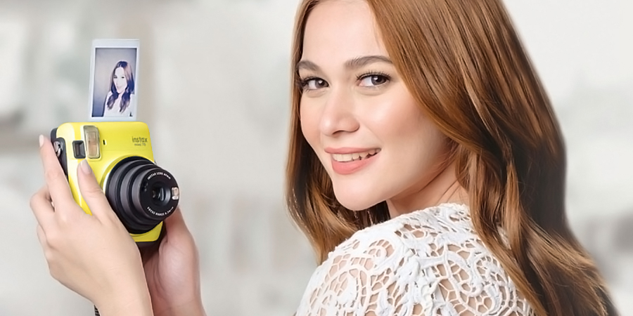 Mua m&aacute;y chụp ảnh ở đ&acirc;u tốt? M&aacute;y chụp ảnh lấy liền Fuji Instax Mini 70 v&agrave;ng