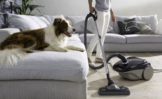 Máy hút bụi Zelmer ZVC545CA chất liệu cao cấp