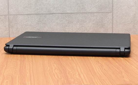 M&aacute;y t&iacute;nh x&aacute;ch tay Acer ES1 431 t&iacute;ch hợp ổ HDD 500GB