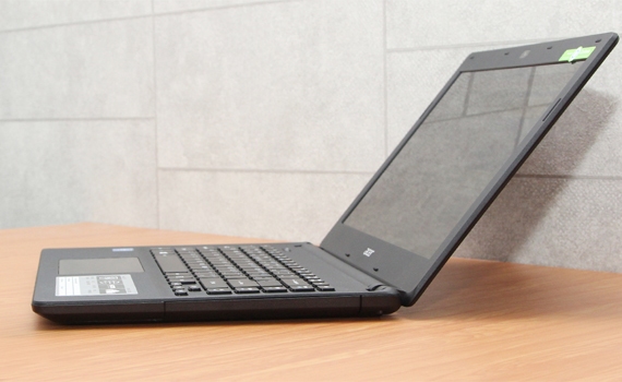 M&aacute;y t&iacute;nh x&aacute;ch tay Acer ES1 431 t&iacute;ch hợp ổ đĩa quang