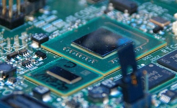 Máy tính xách tay Lenovo Thinkpad E460 sử dụng chip Intel Core i5 Skylake