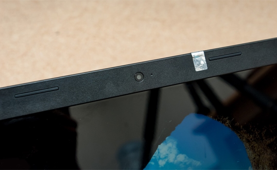 Máy tính xách tay Lenovo Ideapad 100 tích hợp webcam VGA