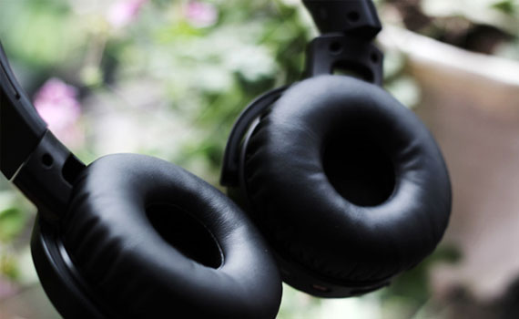 Tai nghe Sony MDRXB650BT thiết kế earcup nghe nhạc thoải mái