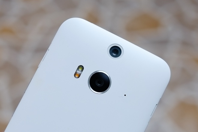 HTC Butterfly 2