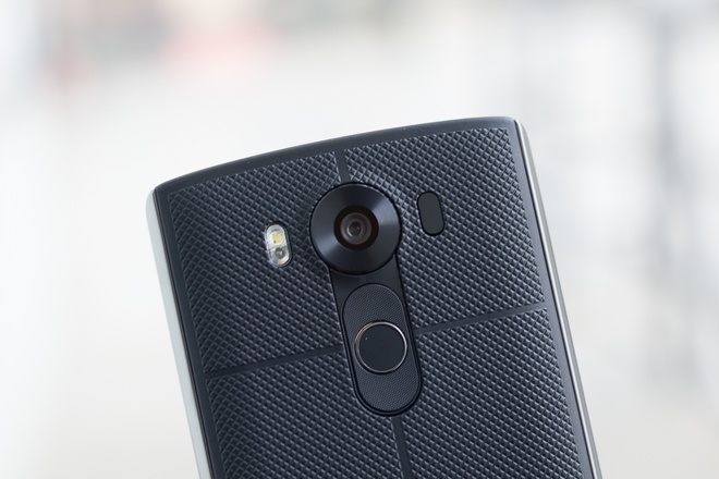 LG V10
