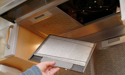 vệ sinh tấm lọc inox