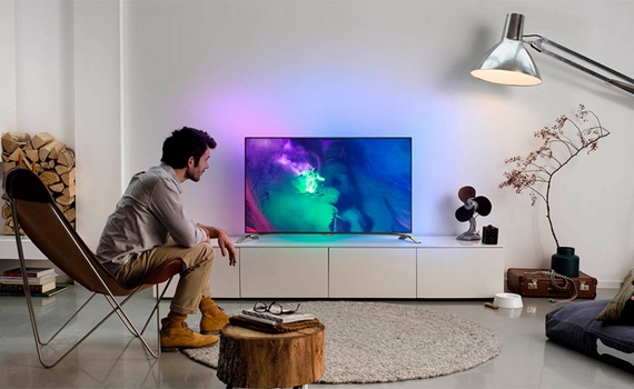 Tivi LED Panasonic TH-32D300V thiết kế nhỏ gọn