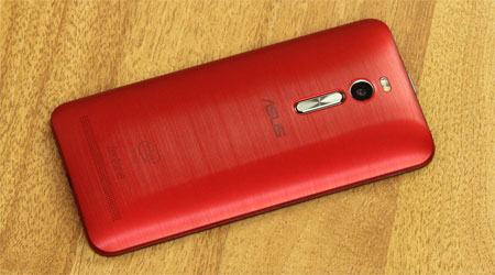 Asus Zenfone 2 nhanh ch&oacute;ng chiếm được l&ograve;ng tin của người ti&ecirc;u d&ugrave;ng