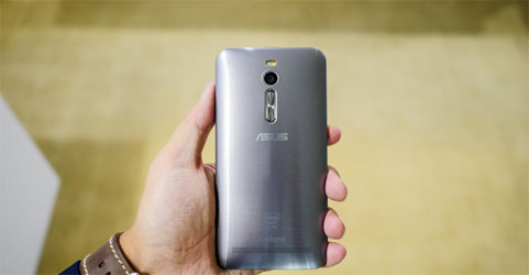 Tư vấn mua điện thoại tầm trung tốt, Asus Zenfone 2