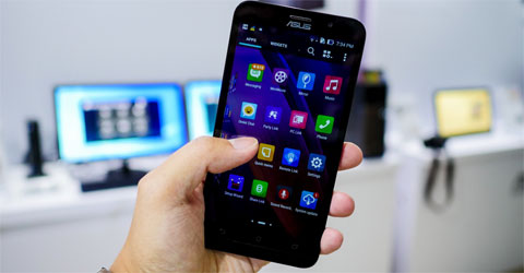 Những điện thoại tầm trung đ&aacute;ng mua, Asus Zenfone 2