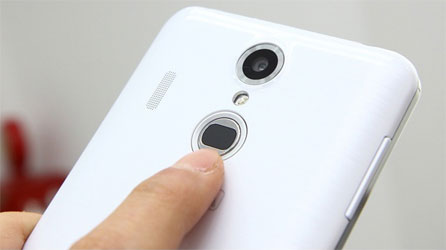 Điện thoại Vega Secret Up A900L đang giảm gi&aacute; tại Nguyễn Kim