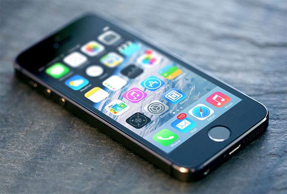 Điện thoại iPhone 5s 16GB màu xám hoạt động nhanh mượt mà