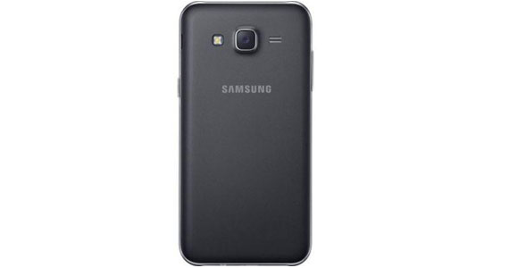 Điện thoại Samsung Galaxy J5 có camera trước 5MP, camera sau 13MP