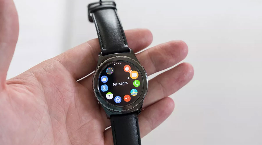 Đồng hồ Samsung Gear S2 Classic xoay điều chỉnh