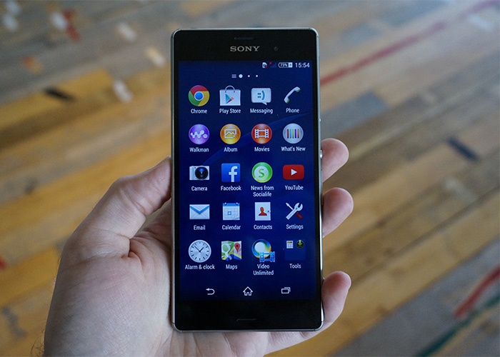 Điện thoại Sony Xperia Z3 m&agrave;u đen với chip Snapdrangon 801, Ram 3GB
