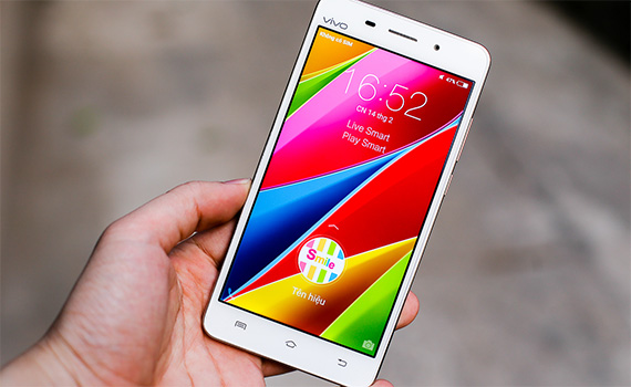 Điện thoại Vivo V1 Max với màn hình 5.5" độ phân giải HD