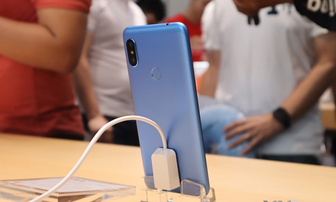 XIAOMI REDMI NOTE 6 PRO XANH 64GB - Dung lượng pin khủng, tận dụng suốt ngày dài