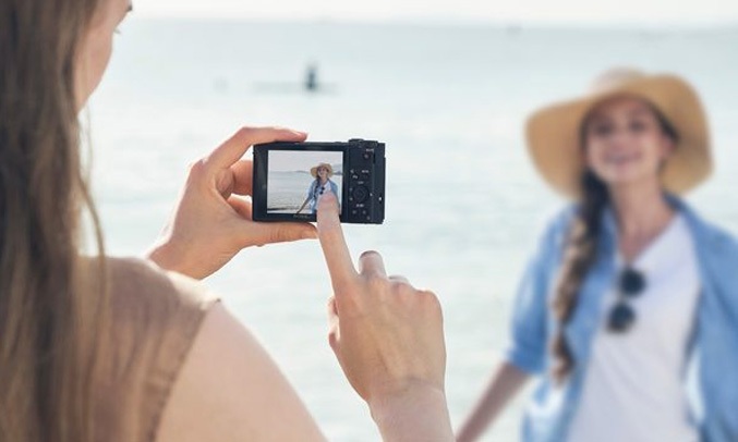 MÁY ẢNH SONY KTS DSC-HX99/BC E32 - Tốc độ lấy nét cực nhanh