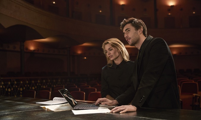 Laptop Lenovo Yoga Slim 7 14ITL05 i7-1165G7 14 inch 82A3004FVN - Đèn nền hỗ trợ trong điều kiện thiếu sáng