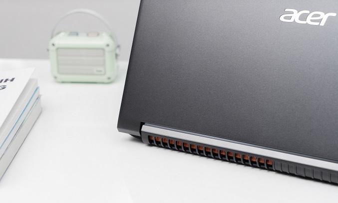 Laptop Acer Aspire 7 A715-41G-R150 R7-3750H 15.6 inch NH.Q8SSV.004 - Tản nhiệt nhanh chóng