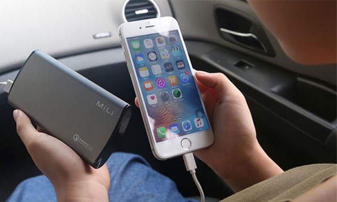 Pin sạc dự phòng Mili Power Miracle III HB-Q10 dễ mang theo bên người