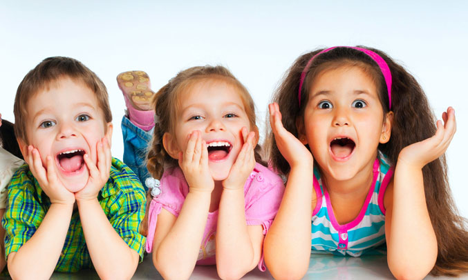 Máy giặt Aqua AQW-D900BT (N) an toàn cho trẻ