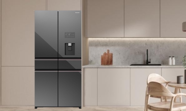 Tủ Lạnh Panasonic Inverter Prime+ Edition NR-WY720ZMMV mặt Gương Đen sang trọng