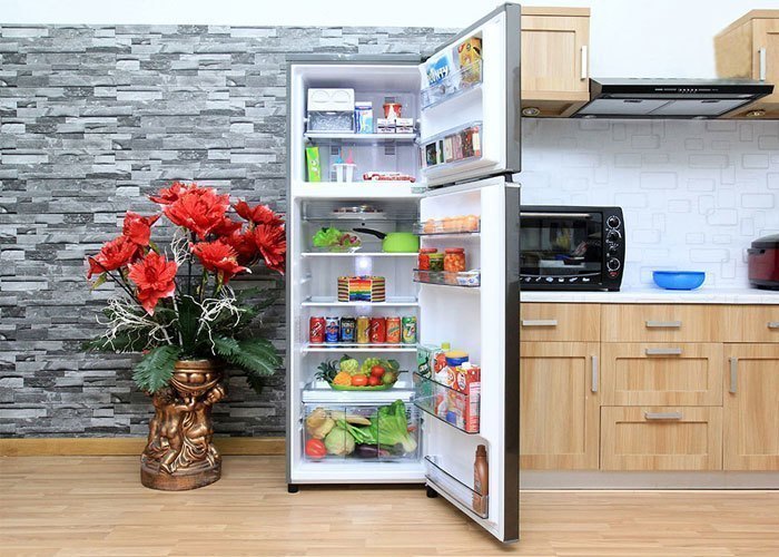 Tủ lạnh Panasonic NR-BL267PSVN có dung tích lớn