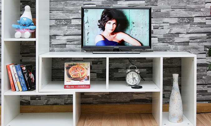 Tivi LED Samsung UA24J4100 sang trọng