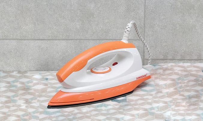 Bàn ủi khô Sunhouse SHDI1070 công suất 1000W