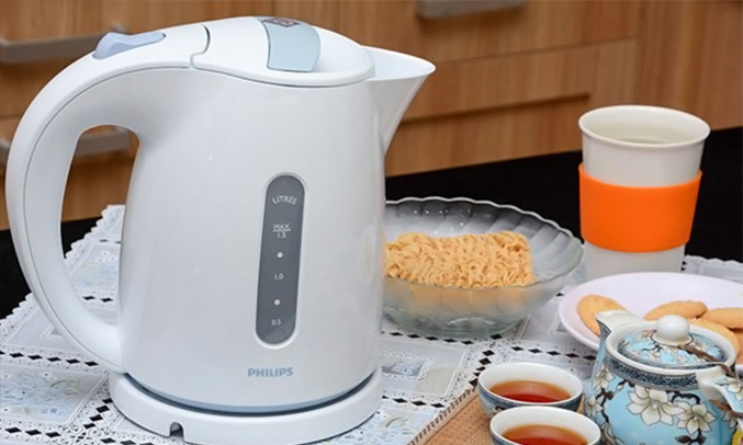Bình đun Philips HD4646 tiện lợi